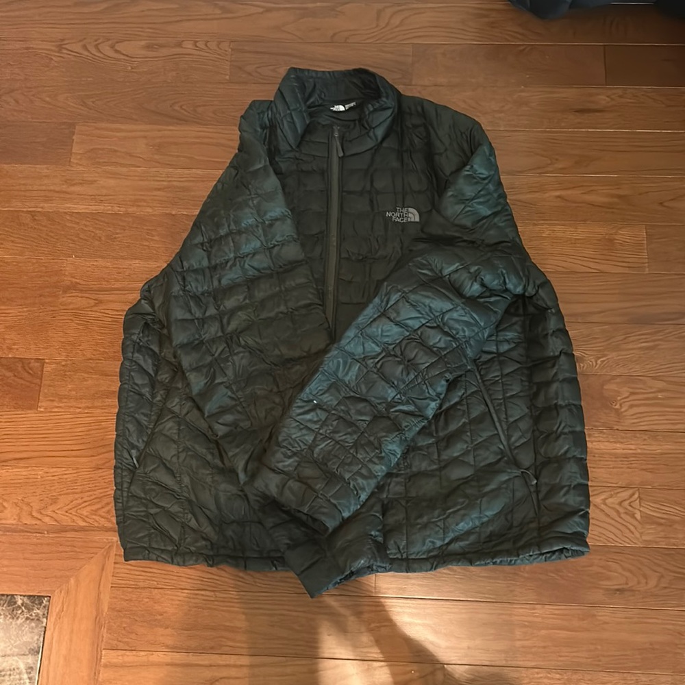 Men’s north face light weight puffer size XXL